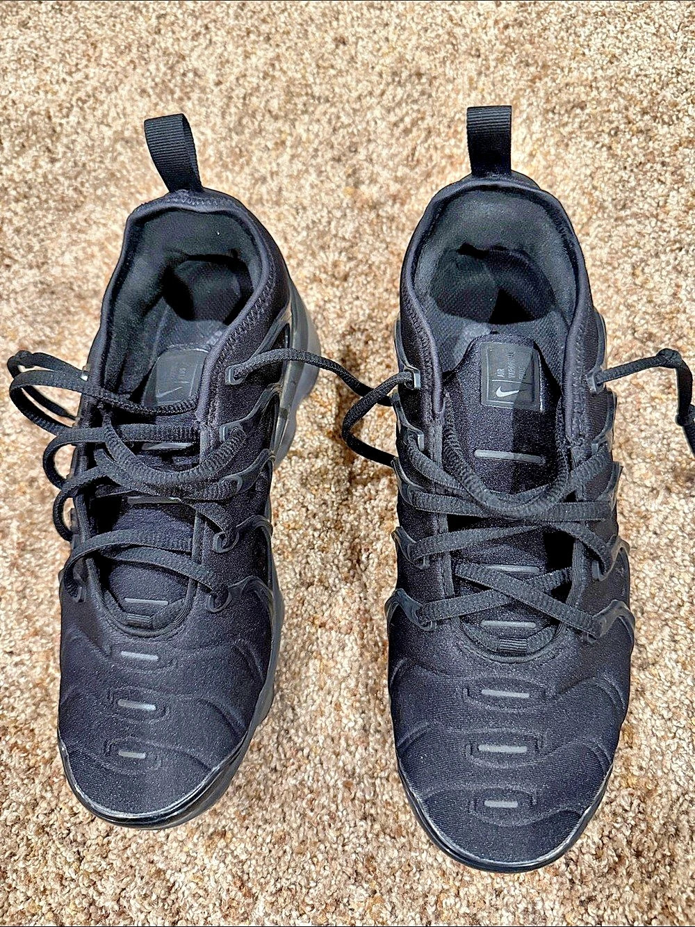 Nike Air Max Plus Black Sneakers Like New